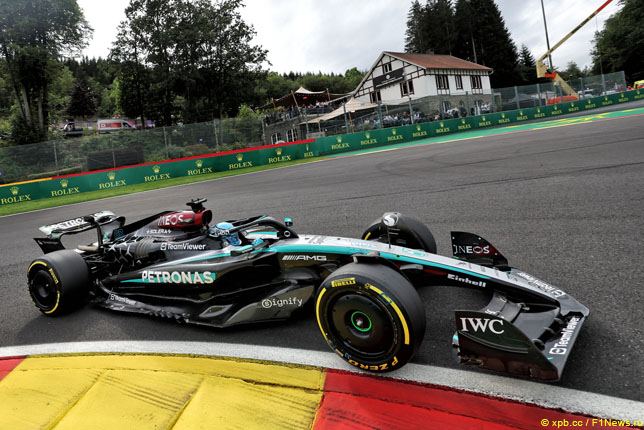 🏎️ Mercedes Rassell mashinasi og'irligini izohladi