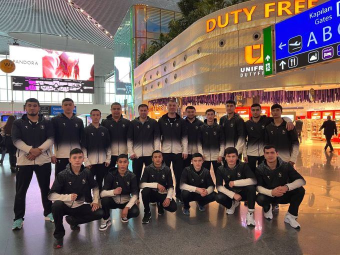 O'zbekiston bokschilari Vengriga yo'l oldi 🥊