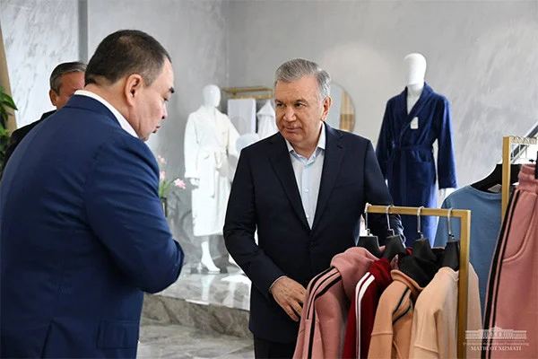 🇺🇿 Prezident Asaka Tekstil klasterida bo‘ldi