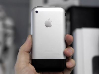 📱 Eski iPhone rekord narxda sotildi