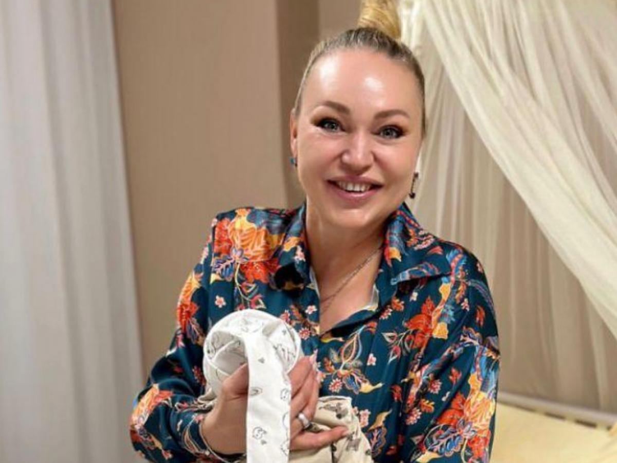 📻 Mashhur radioboshlovchi Alla Dovlatova buvisi boʻldi 👶