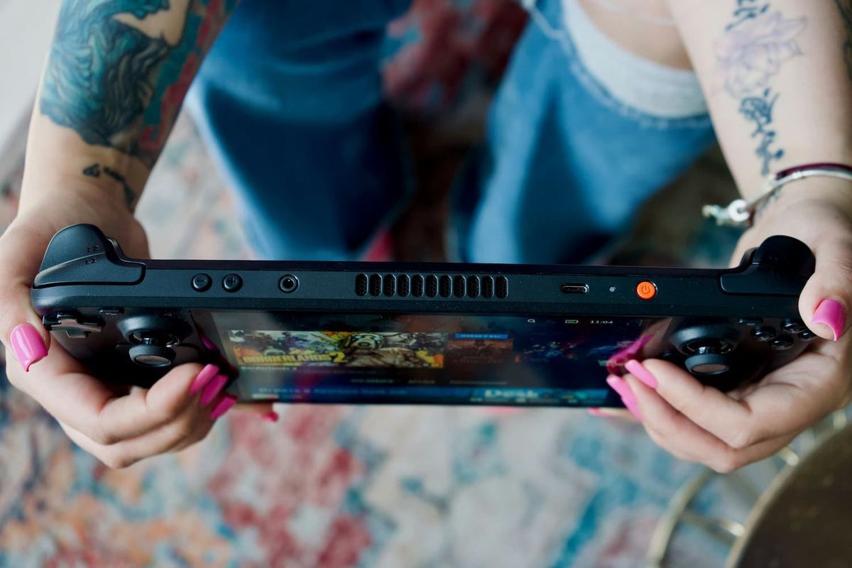 Steam do'stlarning Steam Deck'dagi faoliyatini ko'rsatadi 🎮