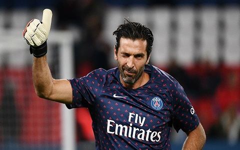 ⚽️ Buffon yangi rekord ostonasida