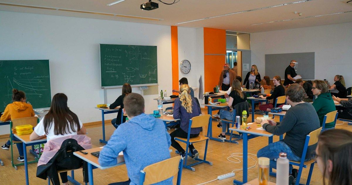 🏫 Maktablarda kadrlar va rahbarlar inqirozi!